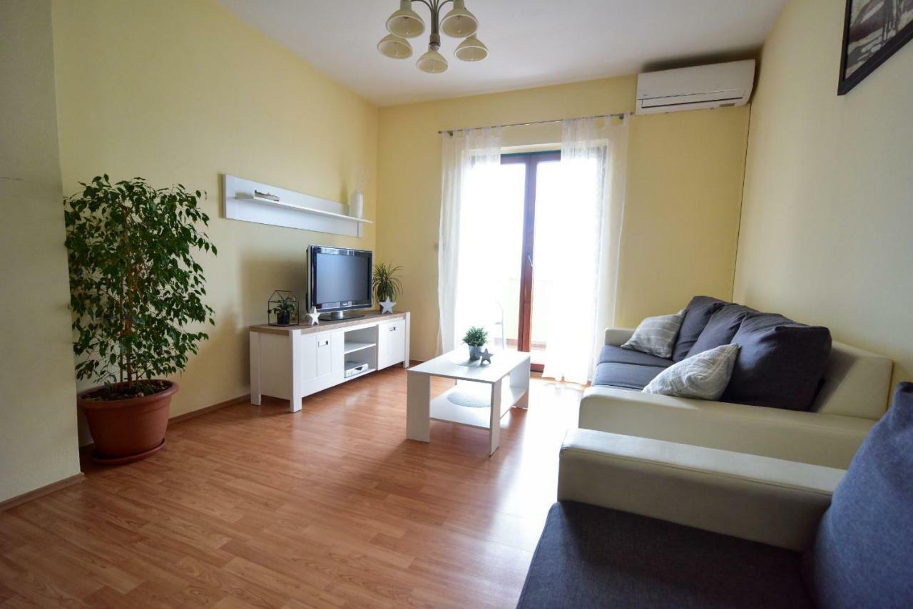 Apartment Marcella 2 Ljubac  Bagian luar foto