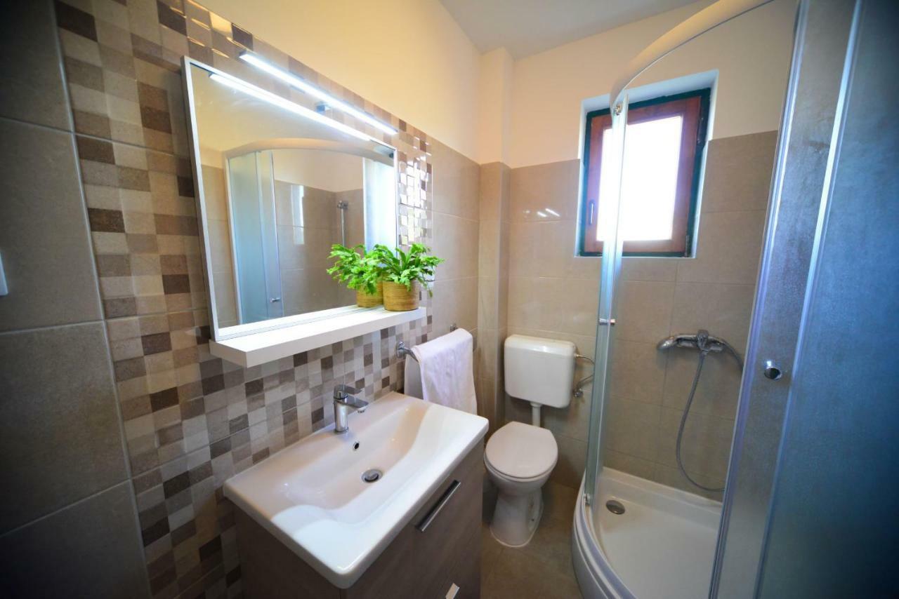Apartment Marcella 2 Ljubac  Bagian luar foto
